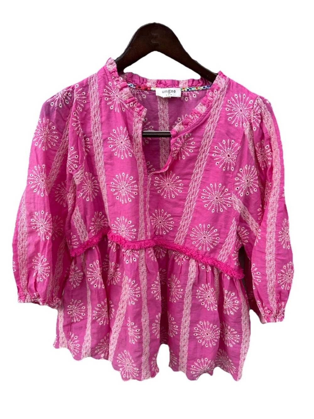 Umgee Eyelet Babydoll Fray Top Size Large